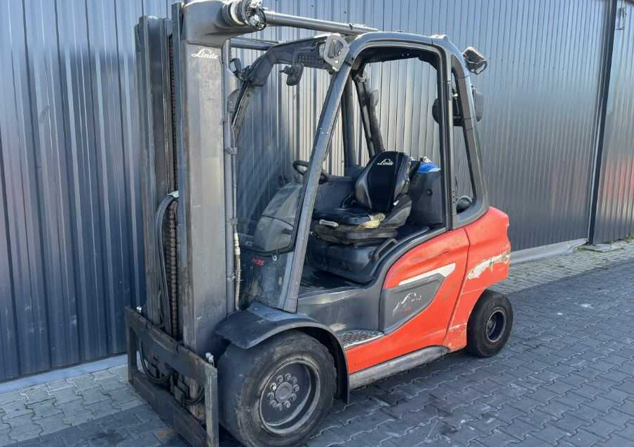 Linde H35T-01 - رافعة شوكية تعمل بالغاز: صورة 1 Linde H35T-01 - رافعة شوكية تعمل بالغاز: صورة 1