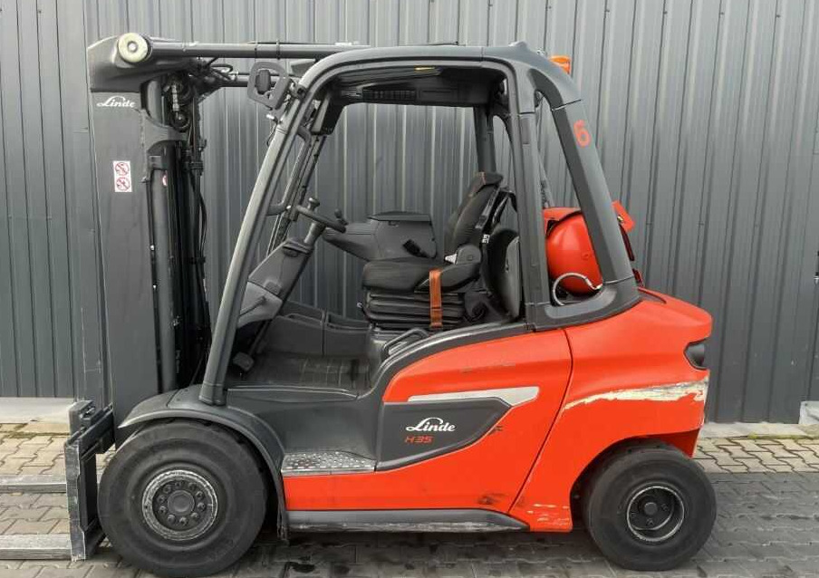 Linde H35T-01 - رافعة شوكية تعمل بالغاز: صورة 2 Linde H35T-01 - رافعة شوكية تعمل بالغاز: صورة 2