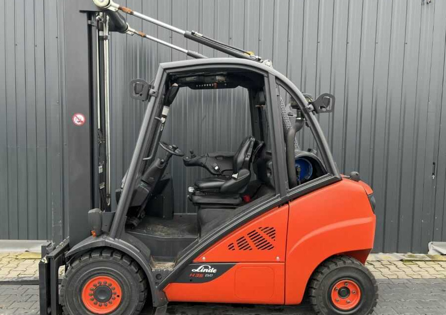 Linde H35T-02 - رافعة شوكية تعمل بالغاز: صورة 5 Linde H35T-02 - رافعة شوكية تعمل بالغاز: صورة 5