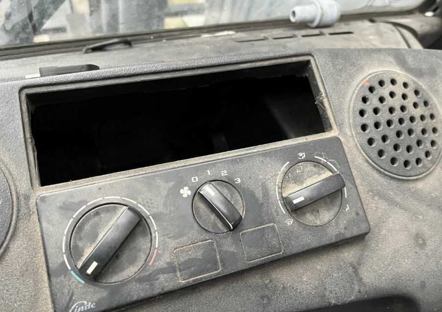 Linde H40CNG-02 - رافعة شوكية تعمل بالغاز: صورة 4 Linde H40CNG-02 - رافعة شوكية تعمل بالغاز: صورة 4