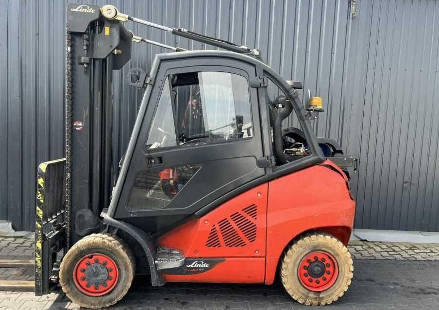 Linde H40T-02 - رافعة شوكية تعمل بالغاز: صورة 2 Linde H40T-02 - رافعة شوكية تعمل بالغاز: صورة 2