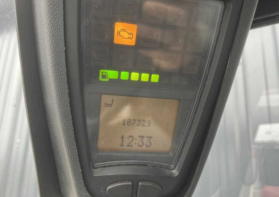 رافعة شوكية تعمل بالغاز Linde H80T-02/900: صورة 7