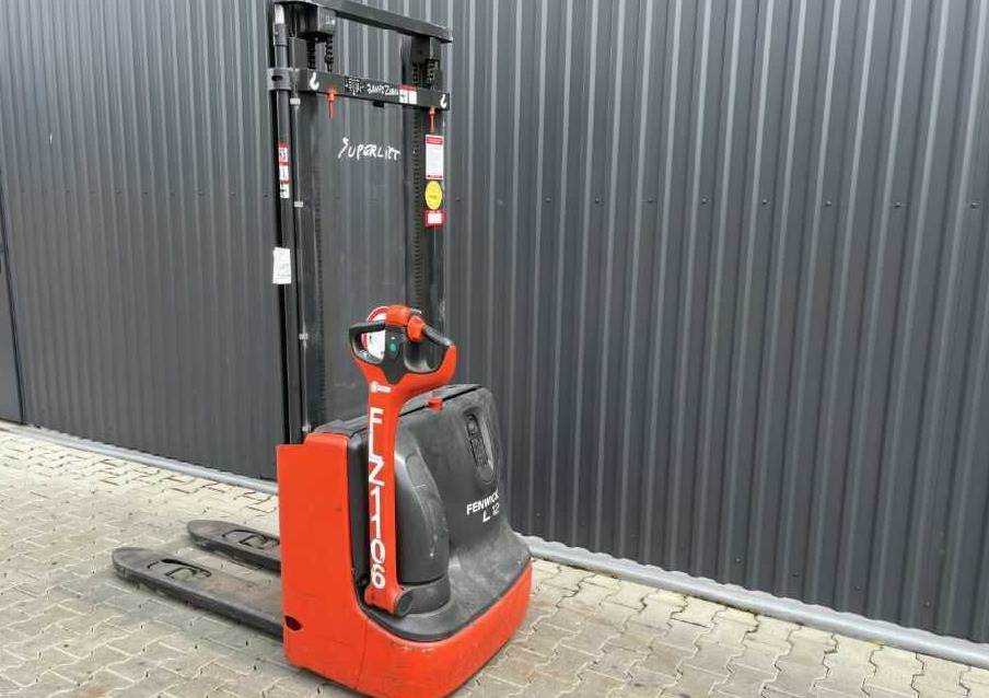 Linde L10 - آلة التكديس: صورة 3 Linde L10 - آلة التكديس: صورة 3