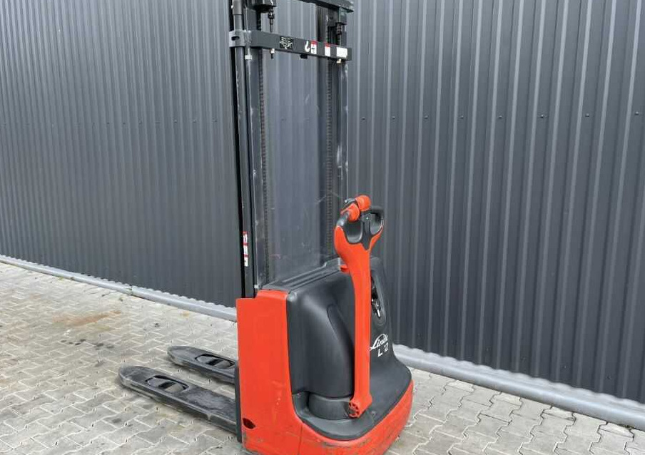 Linde L12 - آلة التكديس: صورة 1 Linde L12 - آلة التكديس: صورة 1