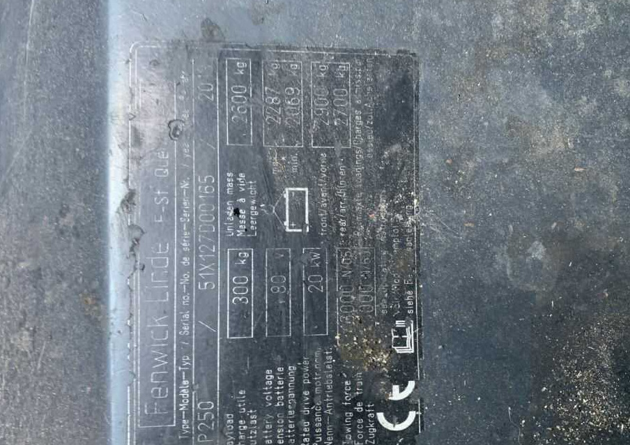 Linde P250 - جرار السحب الكهربائي: صورة 4 Linde P250 - جرار السحب الكهربائي: صورة 4