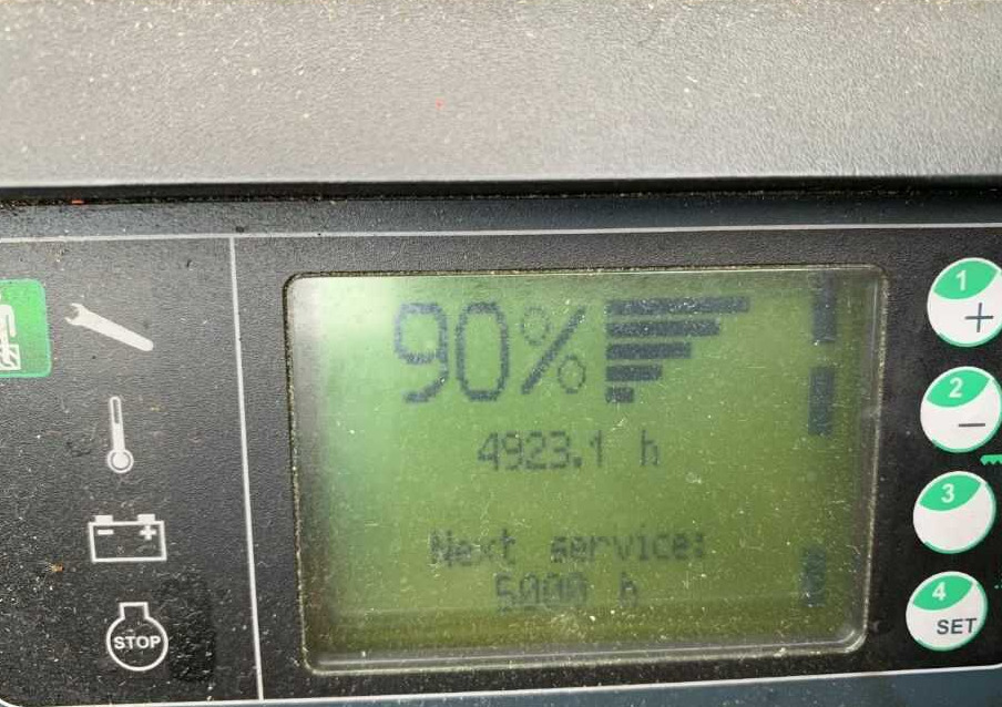 Linde P30C - جرار السحب الكهربائي: صورة 4 Linde P30C - جرار السحب الكهربائي: صورة 4