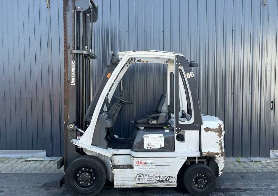 Nissan Y1D2A25Q - رافعة شوكية ديزل: صورة 2 Nissan Y1D2A25Q - رافعة شوكية ديزل: صورة 2