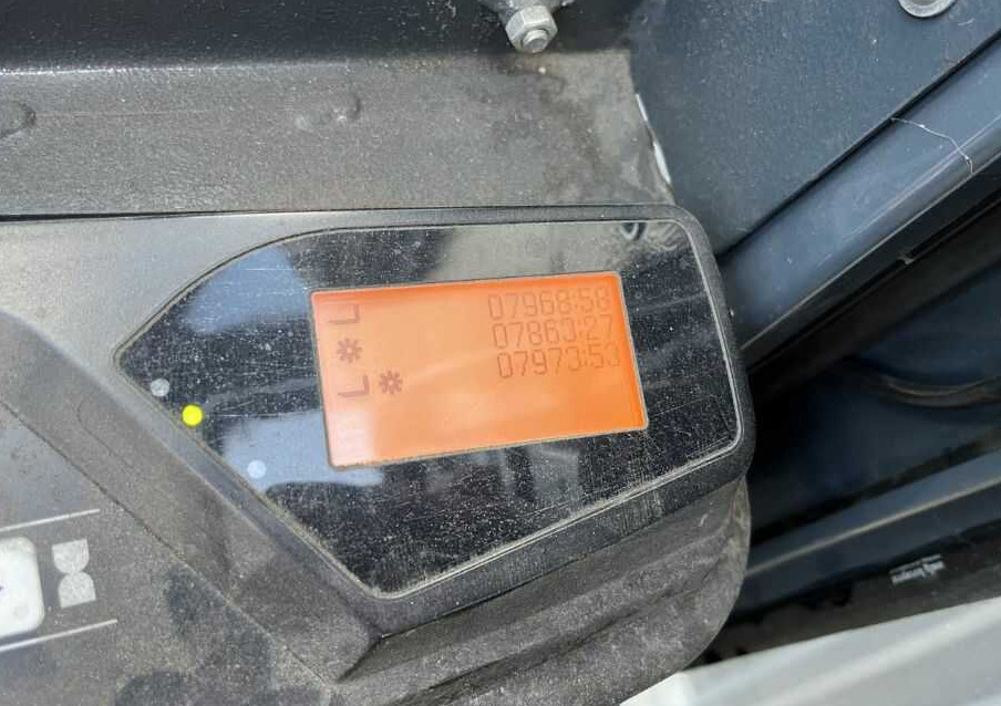 Toyota 7FBEST13 - رافعة شوكية كهربائية: صورة 5 Toyota 7FBEST13 - رافعة شوكية كهربائية: صورة 5