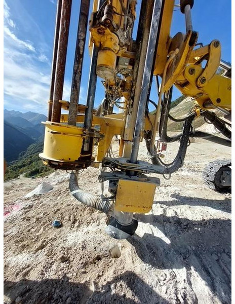 Atlas-Copco Roc F6 - برج الحفر: صورة 2 Atlas-Copco Roc F6 - برج الحفر: صورة 2