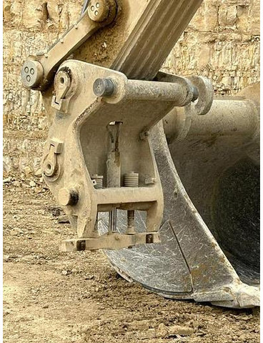 حفارة Caterpillar 374 LME: صورة 13