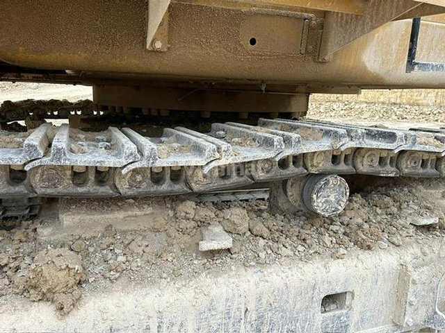 حفارة Caterpillar 374 LME: صورة 11