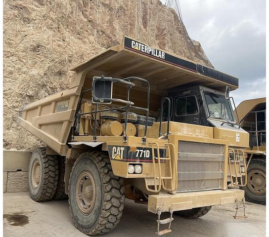Caterpillar 771D - شاحنة التعدين: صورة 1 Caterpillar 771D - شاحنة التعدين: صورة 1