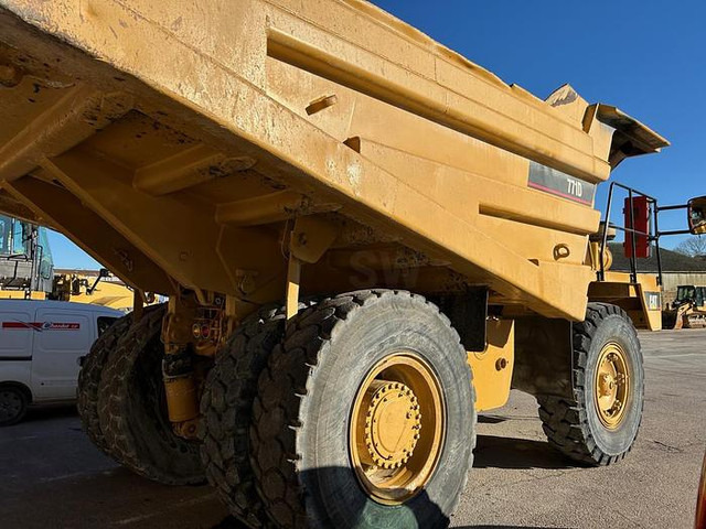 Caterpillar 771D - شاحنة التعدين: صورة 4 Caterpillar 771D - شاحنة التعدين: صورة 4