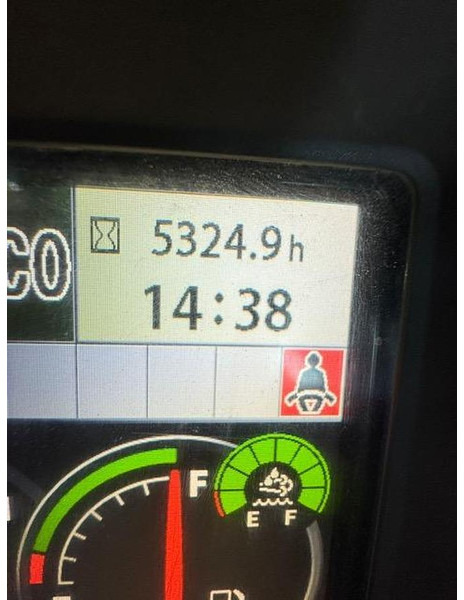 Hitachi ZX225USLC-6 - حفار زحاف: صورة 3 Hitachi ZX225USLC-6 - حفار زحاف: صورة 3