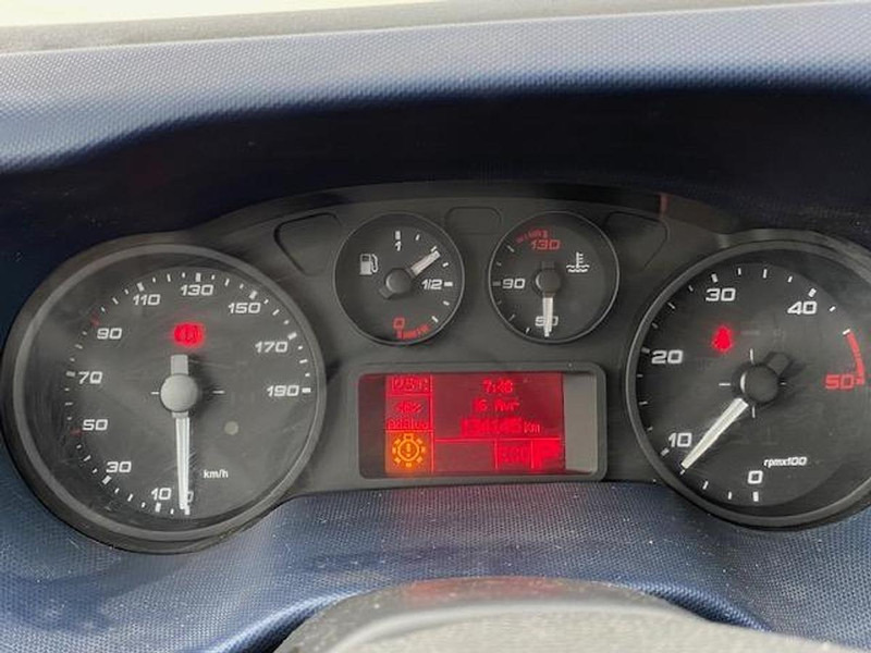 Iveco 35C18 - شاحنة قلاب: صورة 1 Iveco 35C18 - شاحنة قلاب: صورة 1