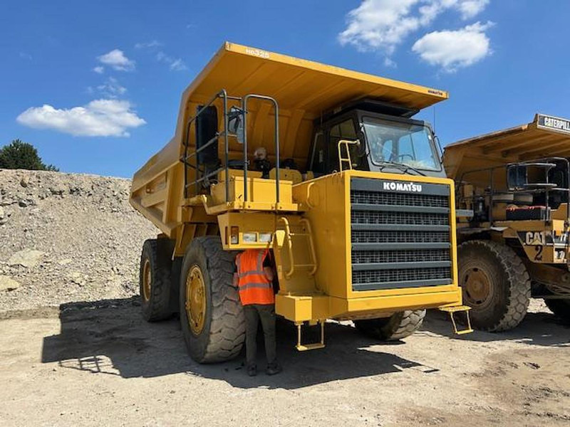 Komatsu HD325-6KE - شاحنة التعدين: صورة 3 Komatsu HD325-6KE - شاحنة التعدين: صورة 3
