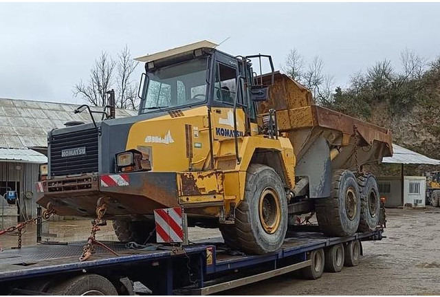 Komatsu HM300-2 - شاحنة التعدين: صورة 1 Komatsu HM300-2 - شاحنة التعدين: صورة 1