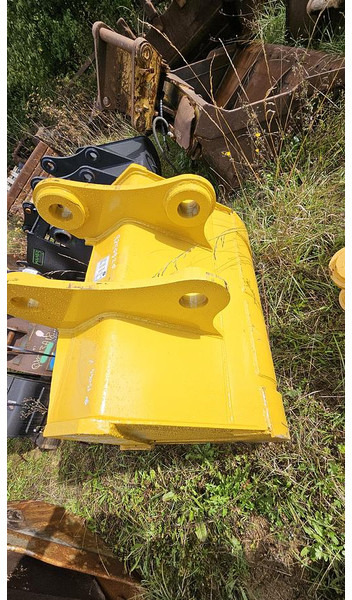 Komatsu PC200 - بكت: صورة 4 Komatsu PC200 - بكت: صورة 4