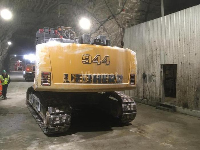 Liebherr R 944 C - حفار زحاف: صورة 5 Liebherr R 944 C - حفار زحاف: صورة 5