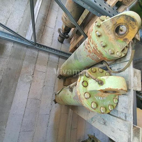 قطع غيار عامة - حفار زحاف Liebherr: صورة 11 قطع غيار عامة - حفار زحاف Liebherr: صورة 11