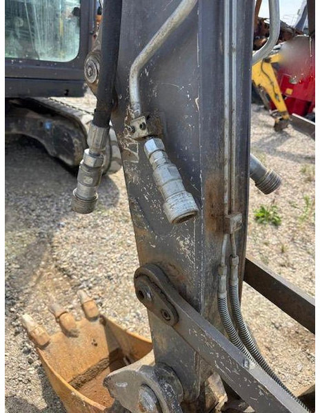 Mecalac 6MCR - حفار زحاف: صورة 3 Mecalac 6MCR - حفار زحاف: صورة 3