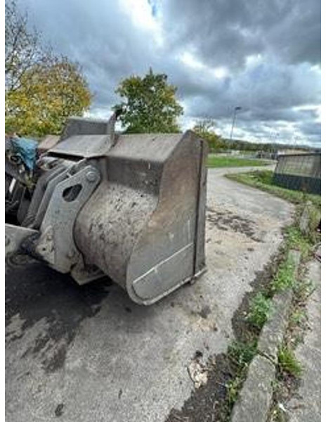 Volvo L150H - اللودر بعجل: صورة 5 Volvo L150H - اللودر بعجل: صورة 5