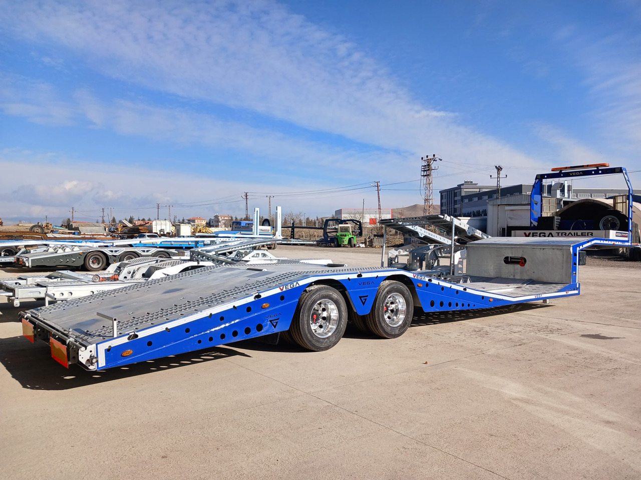 VEGA TRAILER ARLA TRUCK CARRIER - نصف مقطورة نقل السيارات: صورة 3 VEGA TRAILER ARLA TRUCK CARRIER - نصف مقطورة نقل السيارات: صورة 3