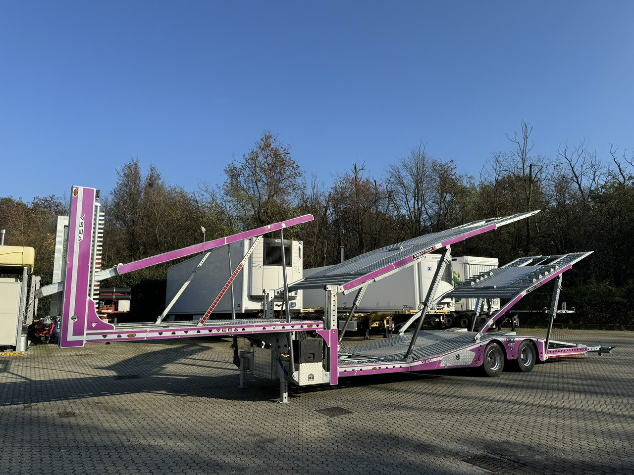 Vega Trailer 2 Axle Jeep Transporter (Vehicles) - نصف مقطورة نقل السيارات: صورة 4 Vega Trailer 2 Axle Jeep Transporter (Vehicles) - نصف مقطورة نقل السيارات: صورة 4