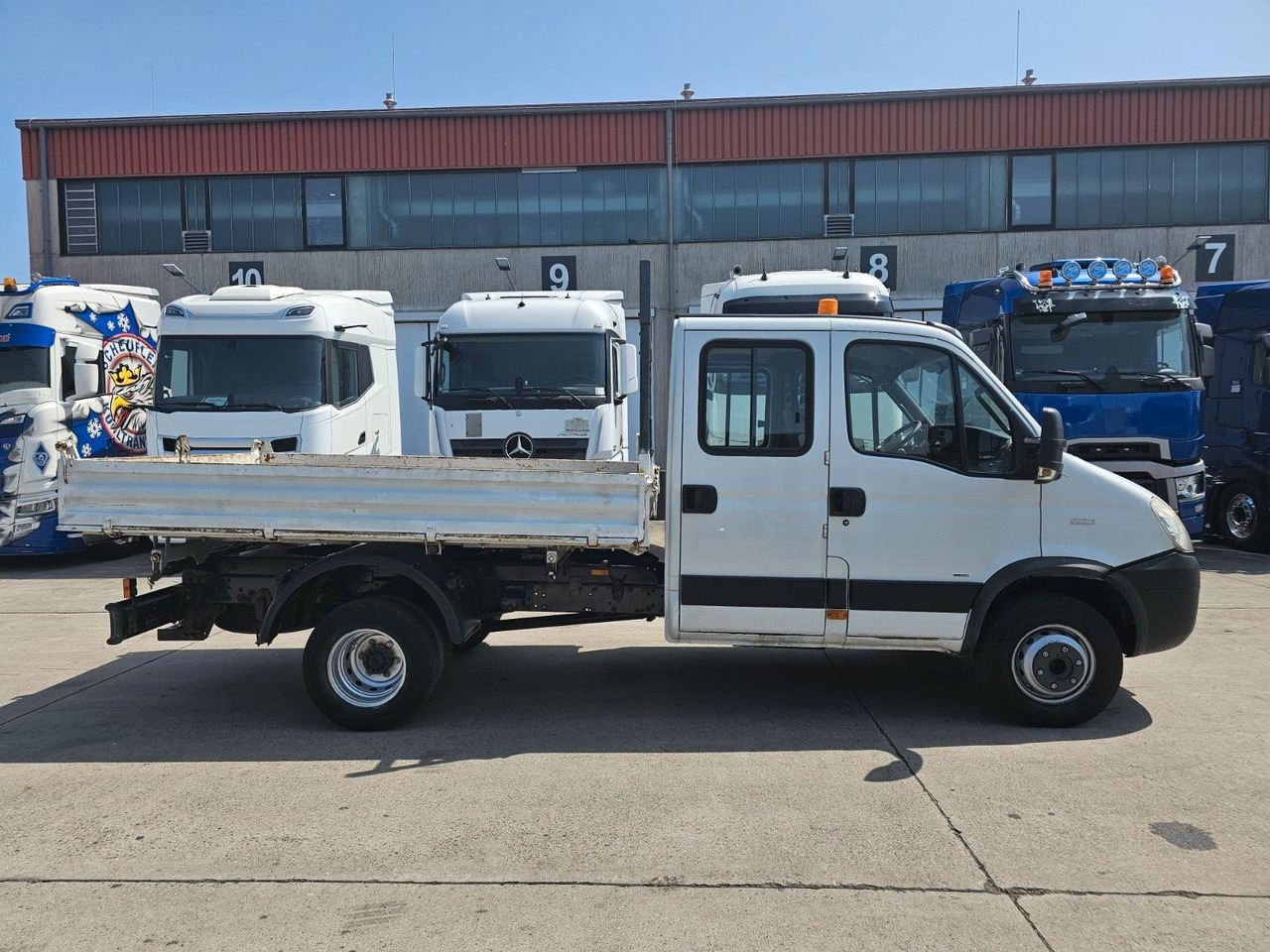 Iveco DAILY * DREISEITENKIPPER * MEILER * STANDHZ - قلاب صغير, الشاحنات الصغيرة كابينة مزدوجة: صورة 4 Iveco DAILY * DREISEITENKIPPER * MEILER * STANDHZ - قلاب صغير, الشاحنات الصغيرة كابينة مزدوجة: صورة 4