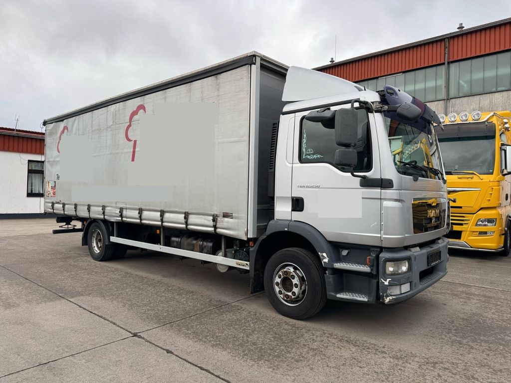 MAN 12.250 * MOTORBREMSE * KLIMA * GELASTET 14.000KG - شاحنة قطع الأشجار: صورة 1 MAN 12.250 * MOTORBREMSE * KLIMA * GELASTET 14.000KG - شاحنة قطع الأشجار: صورة 1
