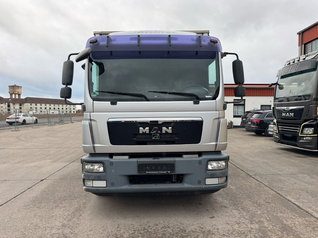 MAN 12.250 * MOTORBREMSE * KLIMA * GELASTET 14.000KG - شاحنة قطع الأشجار: صورة 4 MAN 12.250 * MOTORBREMSE * KLIMA * GELASTET 14.000KG - شاحنة قطع الأشجار: صورة 4