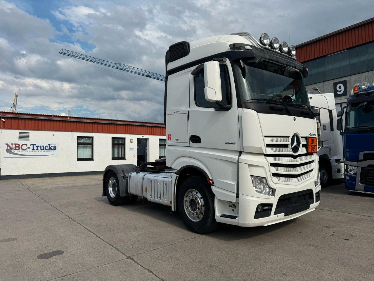 Mercedes-Benz ACTROS 1846 * RETARDER + 2X TANK * ALCOA * KIPPH - وحدة جر: صورة 3 Mercedes-Benz ACTROS 1846 * RETARDER + 2X TANK * ALCOA * KIPPH - وحدة جر: صورة 3