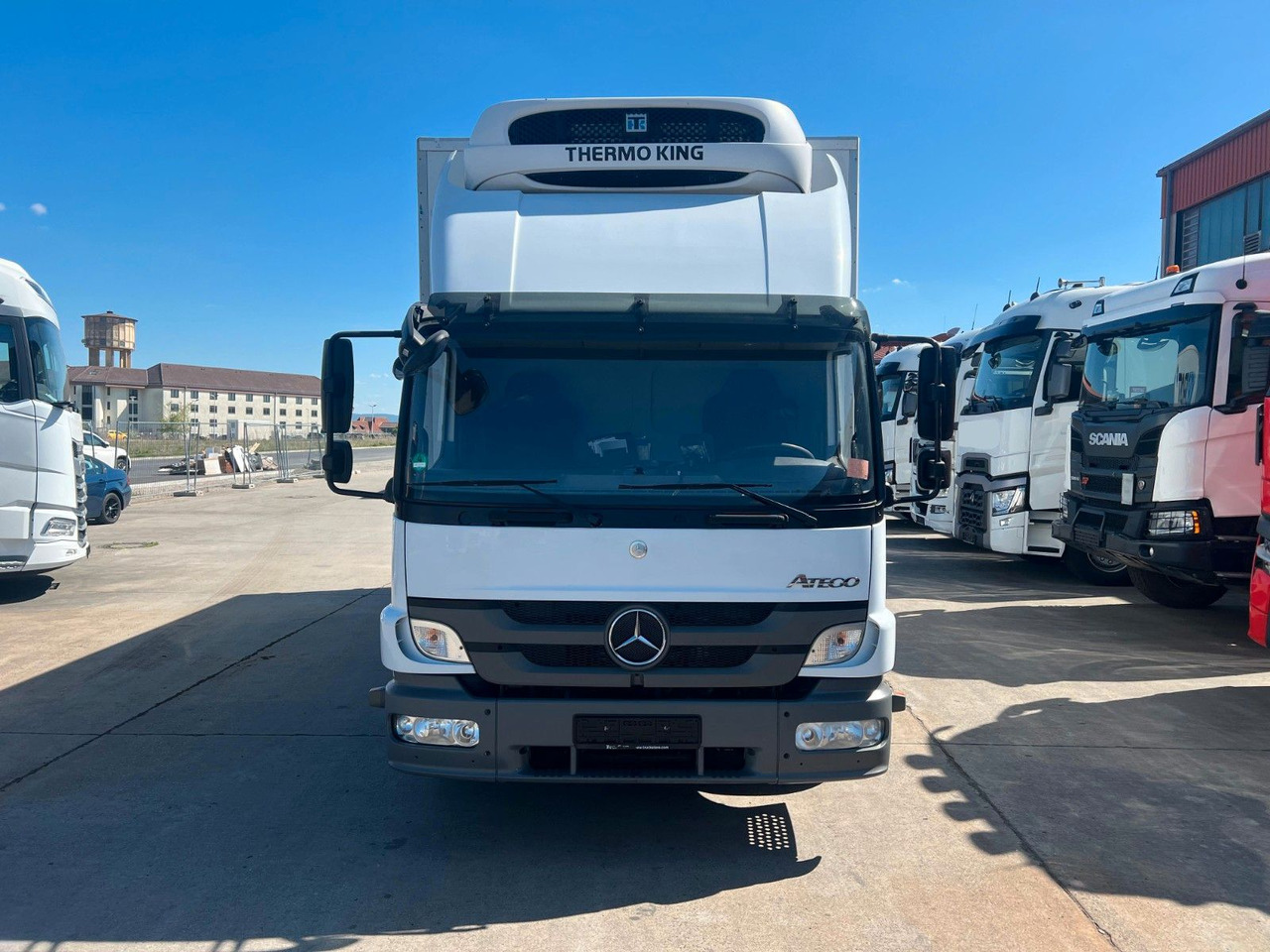 Mercedes-Benz Atego 1224 * KLIMA * THERMO KING * BÄR 1,5t * - شاحنة الفريزر: صورة 2 Mercedes-Benz Atego 1224 * KLIMA * THERMO KING * BÄR 1,5t * - شاحنة الفريزر: صورة 2