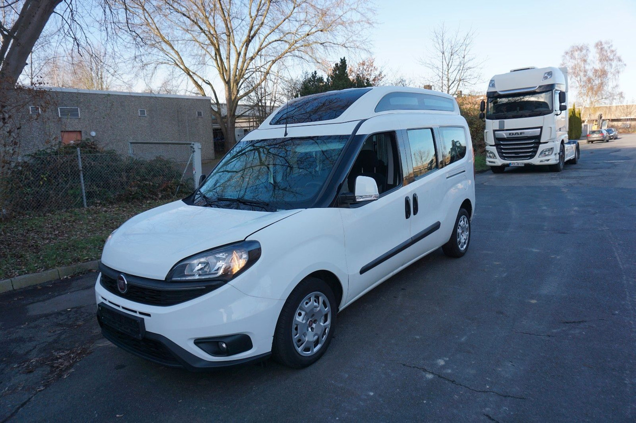 Fiat Doblo 1.6 16V Multijet 88kW Rollstuhlumbau - ميكروباص: صورة 1 Fiat Doblo 1.6 16V Multijet 88kW Rollstuhlumbau - ميكروباص: صورة 1