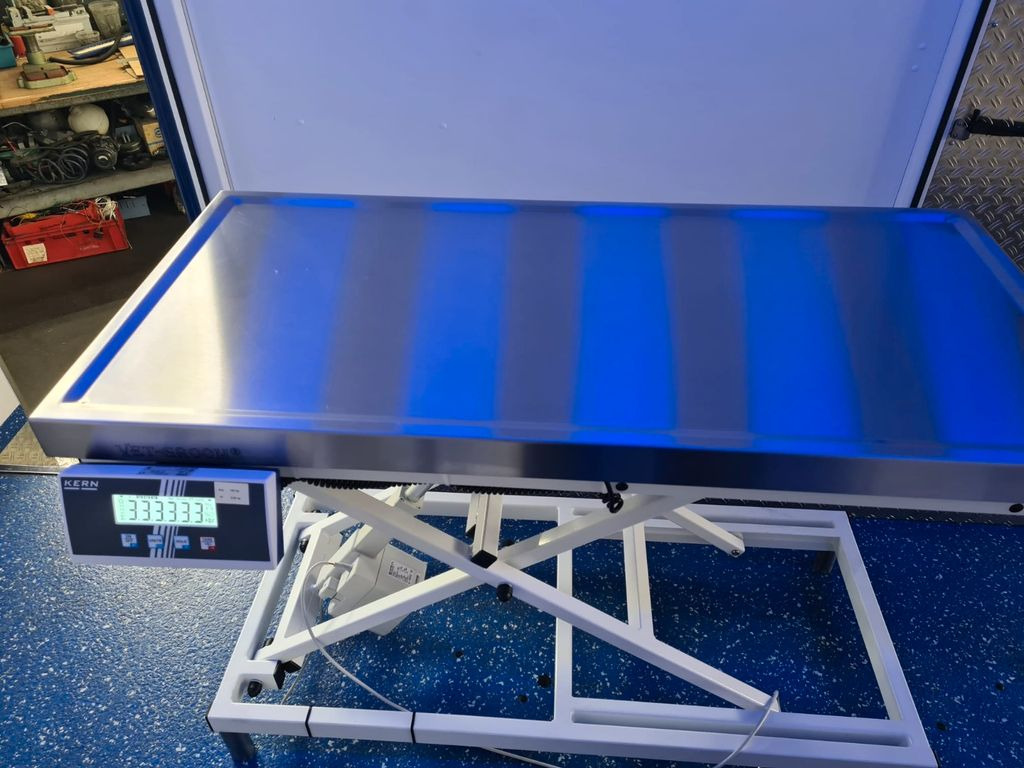 Mercedes-Benz RTW / Tierrettung / Tierarzt / OP Mercedes-Benz RTW / Tierrettung / Tierarzt / OP - سيارة اسعاف: صورة 4 Mercedes-Benz RTW / Tierrettung / Tierarzt / OP Mercedes-Benz RTW / Tierrettung / Tierarzt / OP - سيارة اسعاف: صورة 4