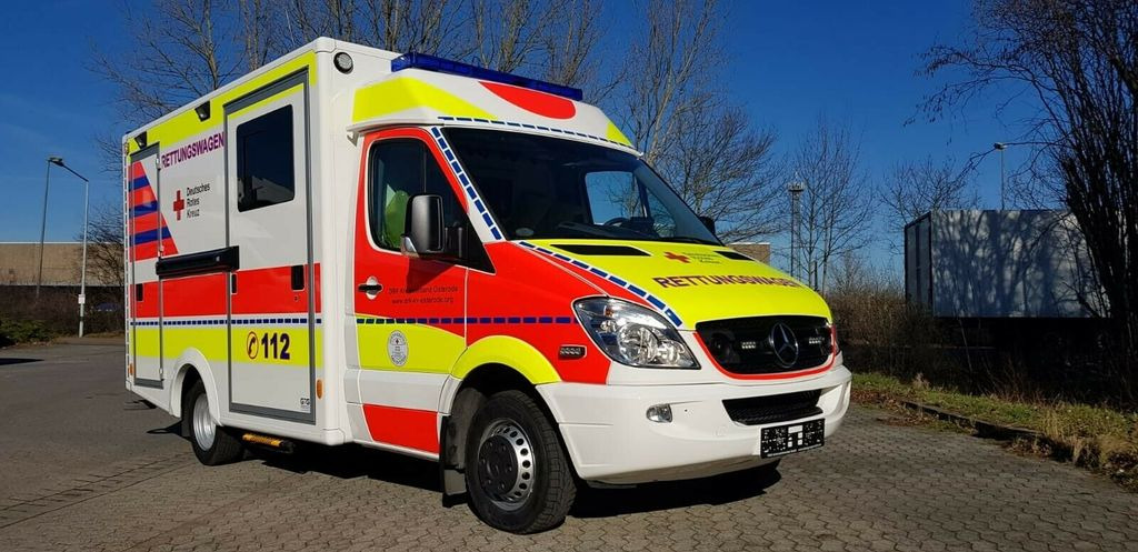 Mercedes-Benz Sprinter 516 // 1 J Garantie // - سيارة اسعاف: صورة 2 Mercedes-Benz Sprinter 516 // 1 J Garantie // - سيارة اسعاف: صورة 2