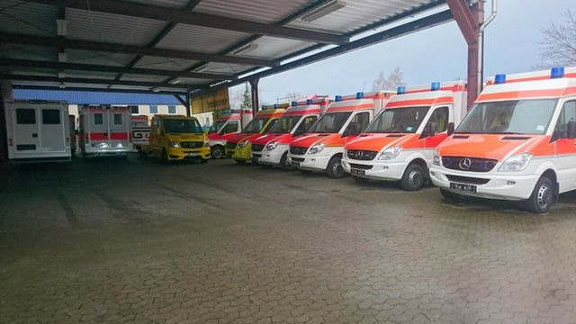 Mercedes-Benz Sprinter 516 CDI /on Stock / Mercedes-Benz Sprinter 516 CDI /on Stock / - سيارة اسعاف: صورة 1 Mercedes-Benz Sprinter 516 CDI /on Stock / Mercedes-Benz Sprinter 516 CDI /on Stock / - سيارة اسعاف: صورة 1