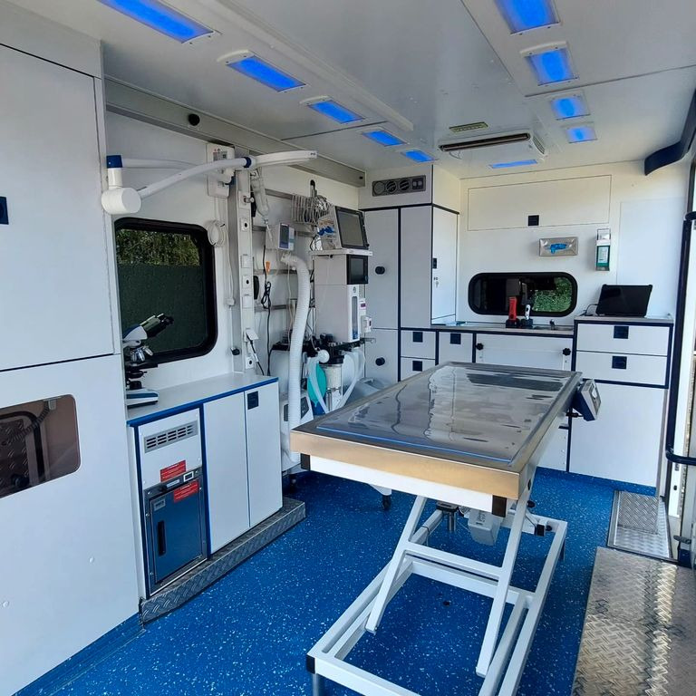 Mercedes-Benz Sprinter 519 Tierarzt Garantie Mercedes-Benz Sprinter 519 Tierarzt Garantie - سيارة اسعاف: صورة 1 Mercedes-Benz Sprinter 519 Tierarzt Garantie Mercedes-Benz Sprinter 519 Tierarzt Garantie - سيارة اسعاف: صورة 1