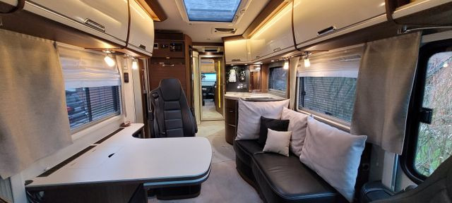 Niesmann + Bischoff Flair 880 BE - موتر هوم متكامل: صورة 3 Niesmann + Bischoff Flair 880 BE - موتر هوم متكامل: صورة 3