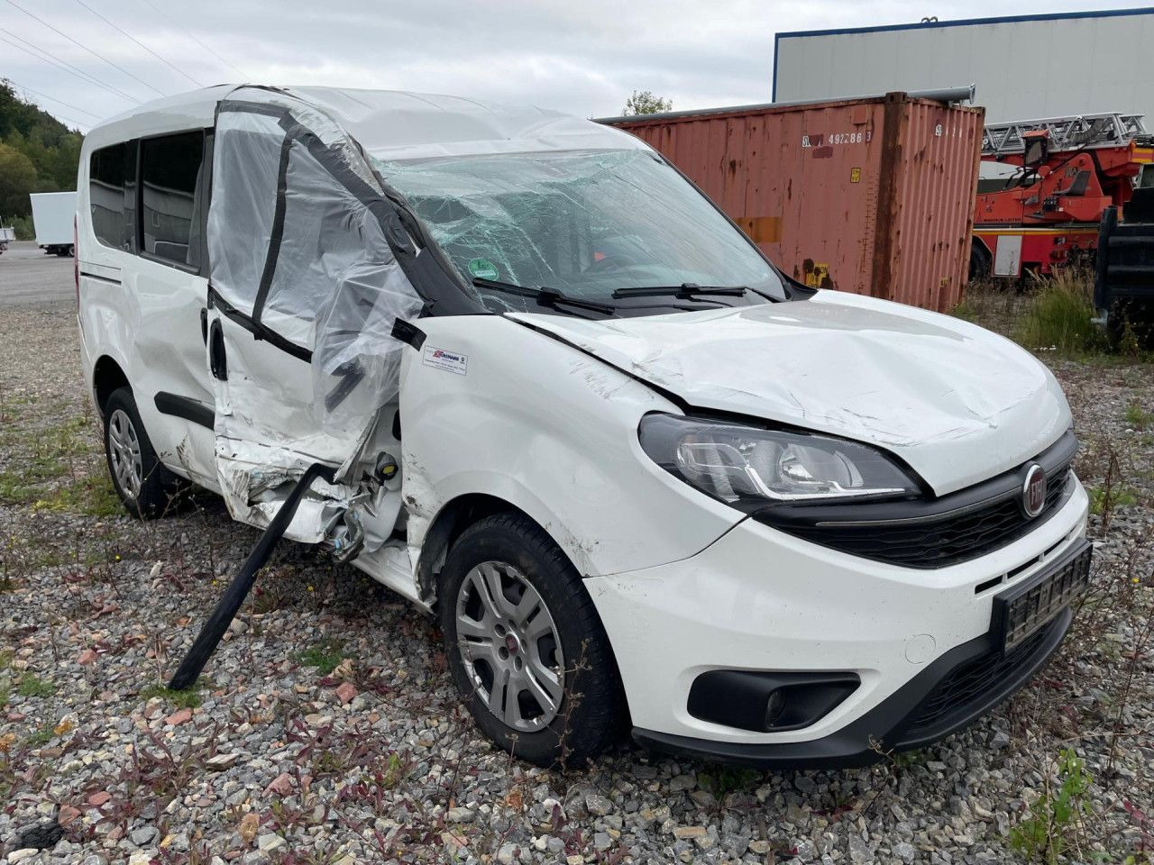 Fiat Doblo Maxi 1.6 M-Jet Euro6 Klima ZV - ميكروباص: صورة 1 Fiat Doblo Maxi 1.6 M-Jet Euro6 Klima ZV - ميكروباص: صورة 1