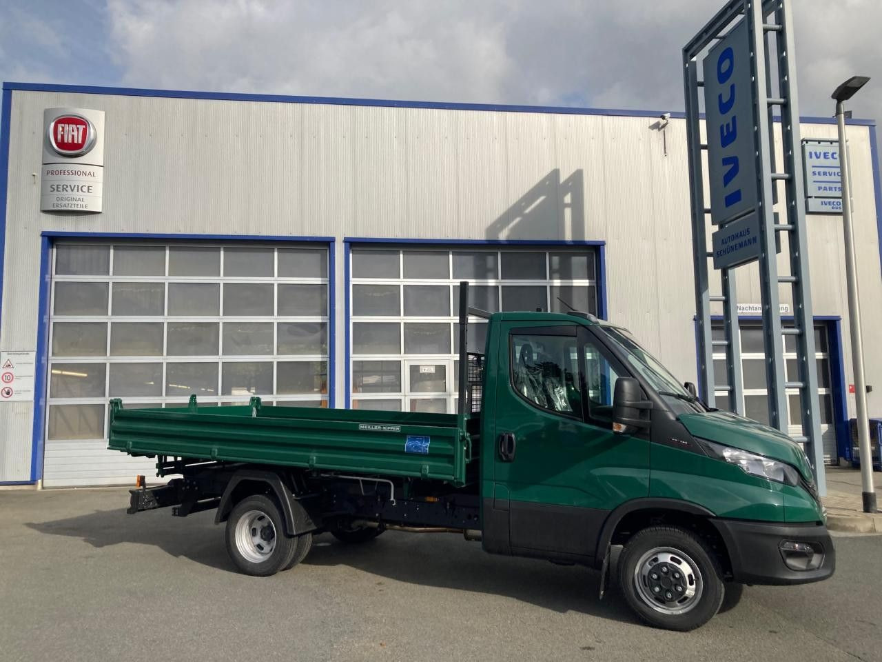 Iveco Daily 50C18H Iveco Daily 50C18H Euro6 Klima AHK ZV - قلاب صغير: صورة 4 Iveco Daily 50C18H Iveco Daily 50C18H Euro6 Klima AHK ZV - قلاب صغير: صورة 4