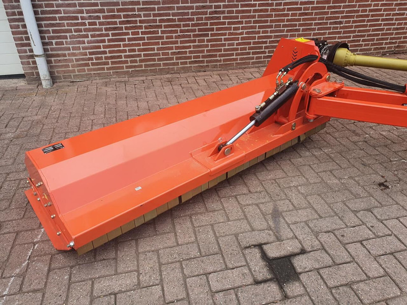 AGF 200 Verstekklepelmaaier - جزازة أعشاب الحدائق: صورة 2 AGF 200 Verstekklepelmaaier - جزازة أعشاب الحدائق: صورة 2