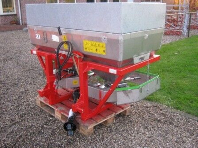 DALLA Bona zoutstrooier - مفرشة الرمل/ الملح: صورة 1 DALLA Bona zoutstrooier - مفرشة الرمل/ الملح: صورة 1