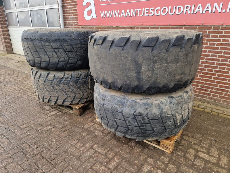 Michelin 24R20.5 - إطارات - الآلات الزراعية: صورة 2 Michelin 24R20.5 - إطارات - الآلات الزراعية: صورة 2