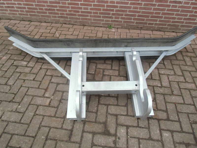 N4610, Rubberschuif CW 2/3 - معدات حرث التربة: صورة 1 N4610, Rubberschuif CW 2/3 - معدات حرث التربة: صورة 1