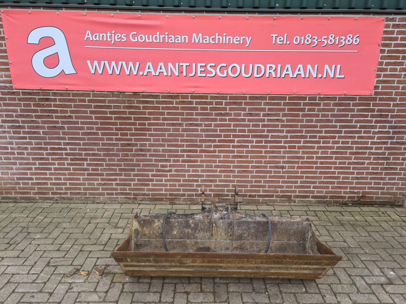 Onbekend - بكت - آلات البناء: صورة 1 Onbekend - بكت - آلات البناء: صورة 1