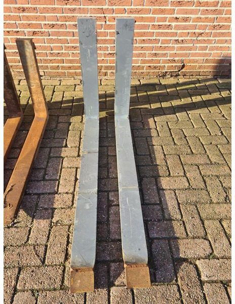 Onbekend - شوكة - معدات المناولة: صورة 5 Onbekend - شوكة - معدات المناولة: صورة 5