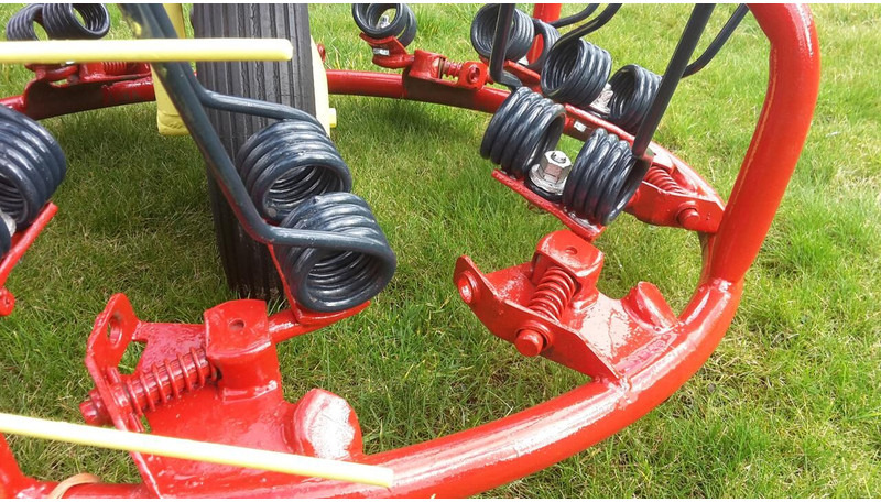 آلة تيبيس العشب/ آلة جمع العشب PZ strela: صورة 6