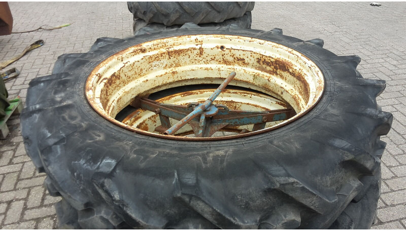 Pirelli - الإطارات والجنوط: صورة 3 Pirelli - الإطارات والجنوط: صورة 3