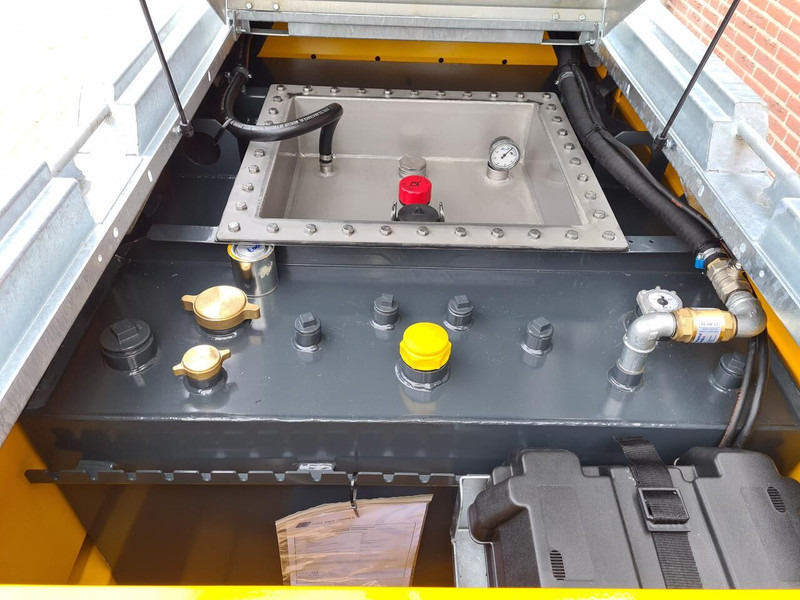Tankwagen snelverkeer tandemas - مقطورة صهريج: صورة 4 Tankwagen snelverkeer tandemas - مقطورة صهريج: صورة 4